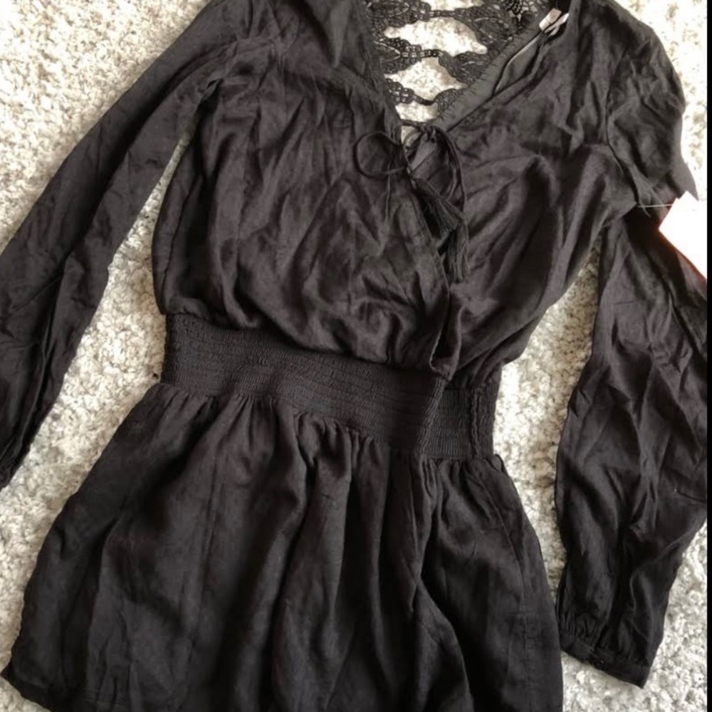 Amazing black beach dress bye RIPCURL